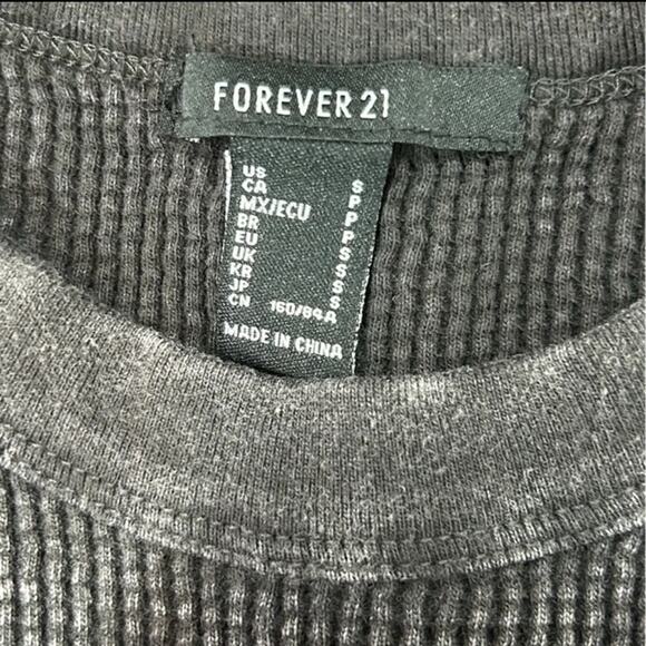 Forever 21 Ribbed Cropped Waffle Knit Muscle Tank Grey Black Size Small - Picture 9 of 11